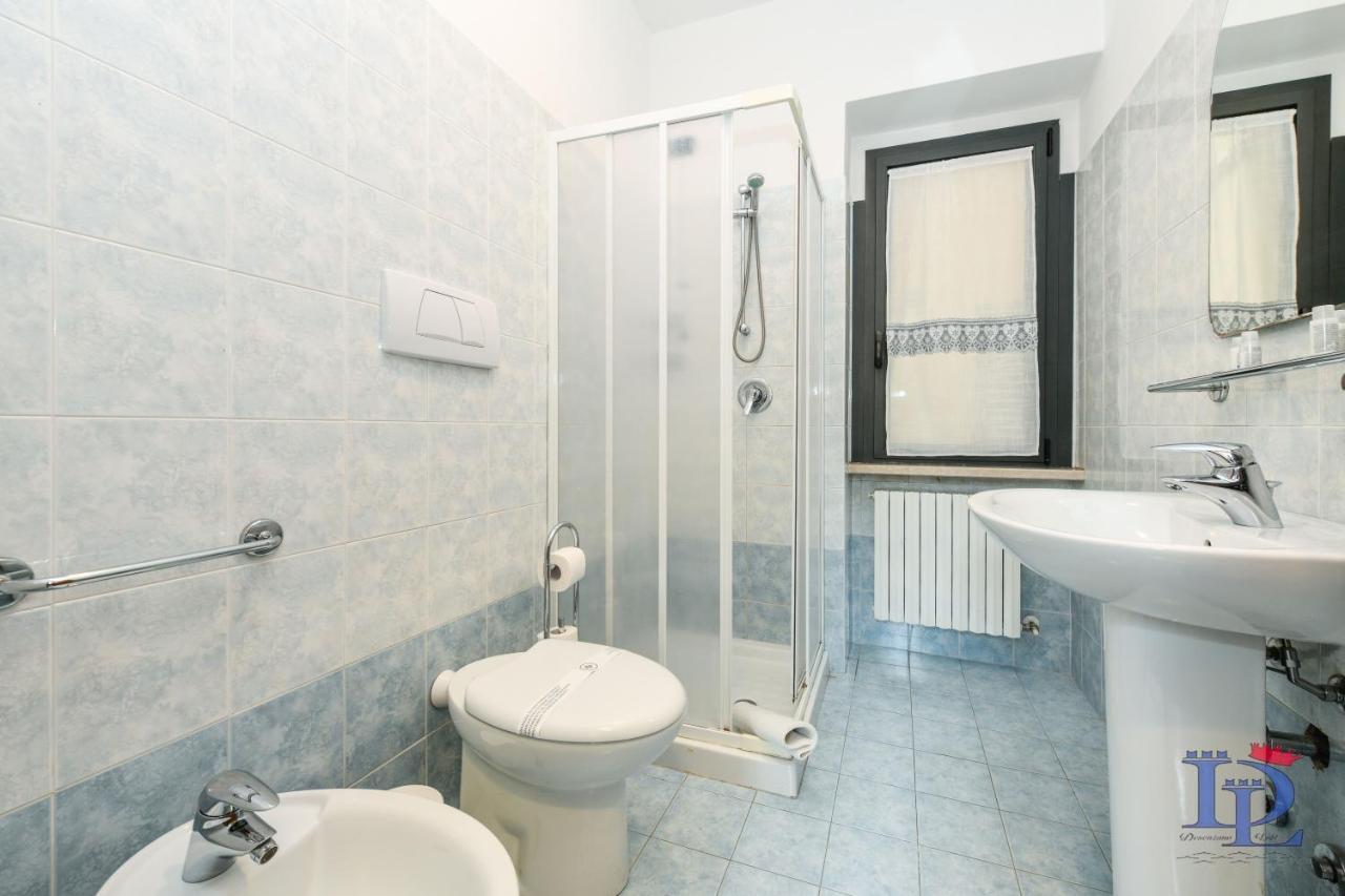 Desenzanoloft Green Lake Court Apartment เดเซนซาโนเดลการ์ดา ภายนอก รูปภาพ